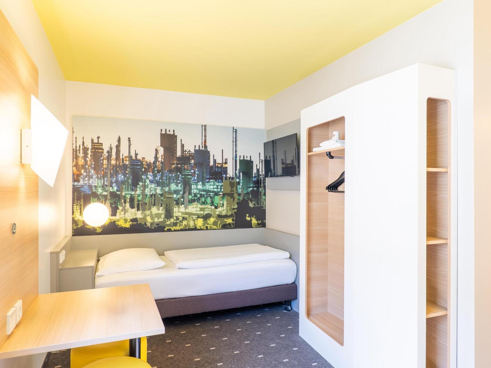 B&B Hotel Ludwigshafen Exterior photo