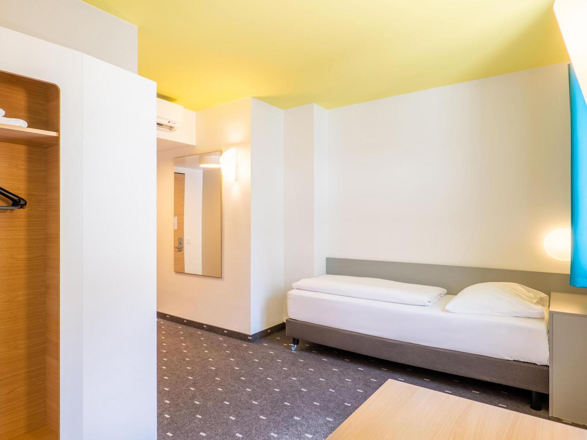 B&B Hotel Ludwigshafen Exterior photo